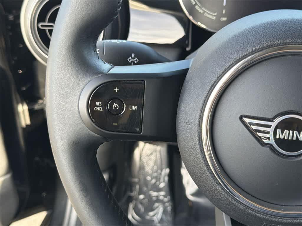 used 2023 MINI Hardtop car, priced at $19,900