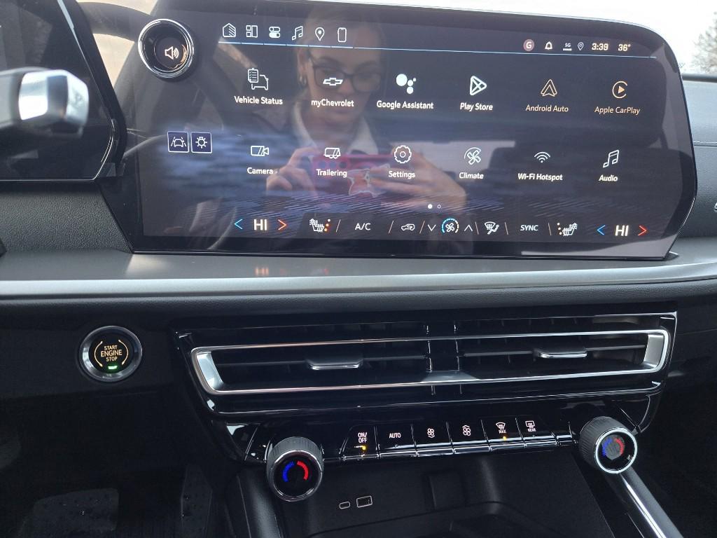 new 2026 Chevrolet Traverse car, priced at $48,630