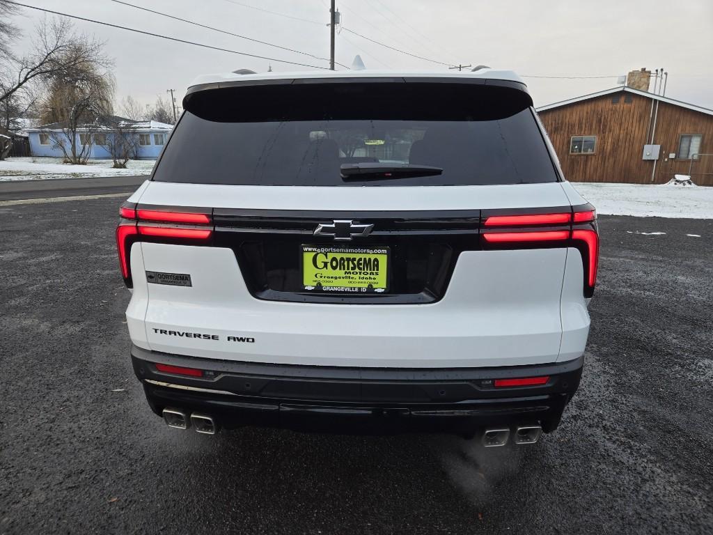new 2026 Chevrolet Traverse car, priced at $48,630