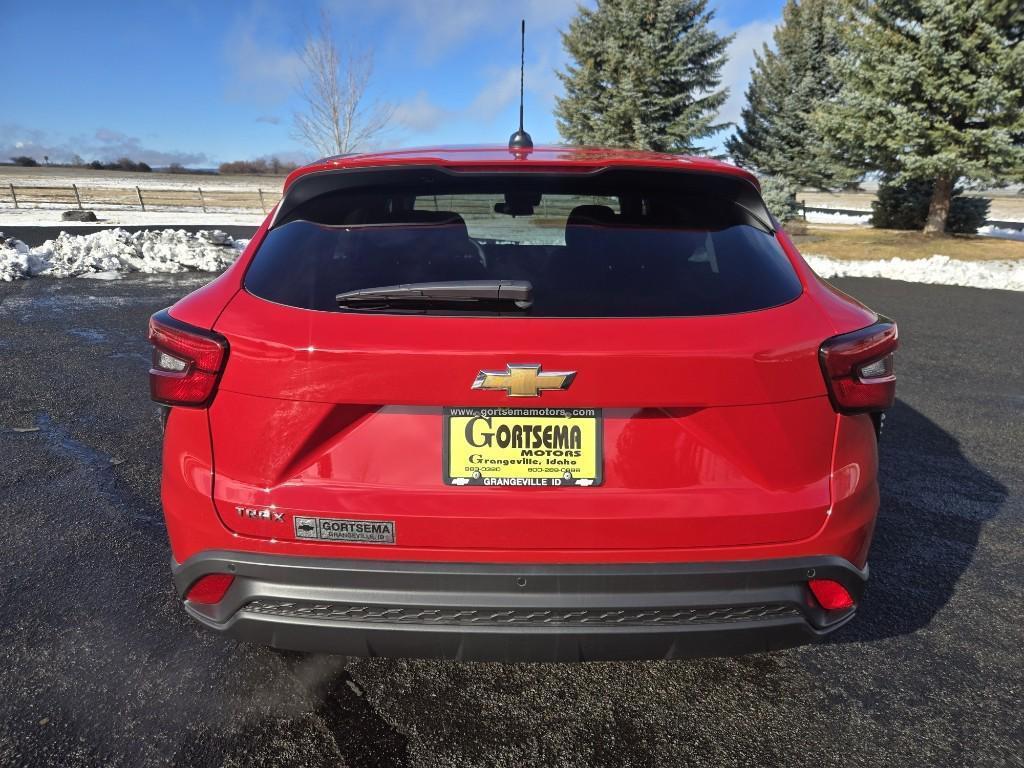 new 2026 Chevrolet Trax car, priced at $25,400