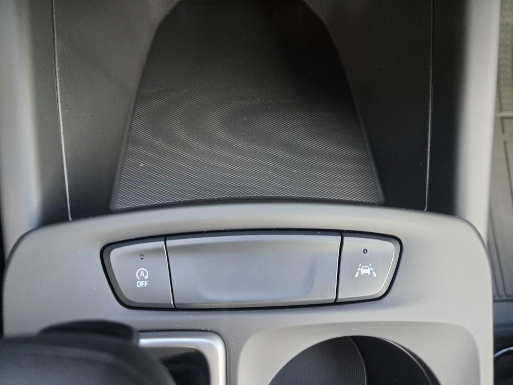 new 2026 Chevrolet Trax car, priced at $25,400