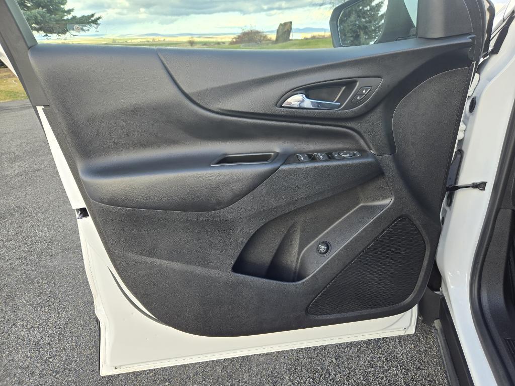 used 2020 Chevrolet Equinox car, priced at $17,995