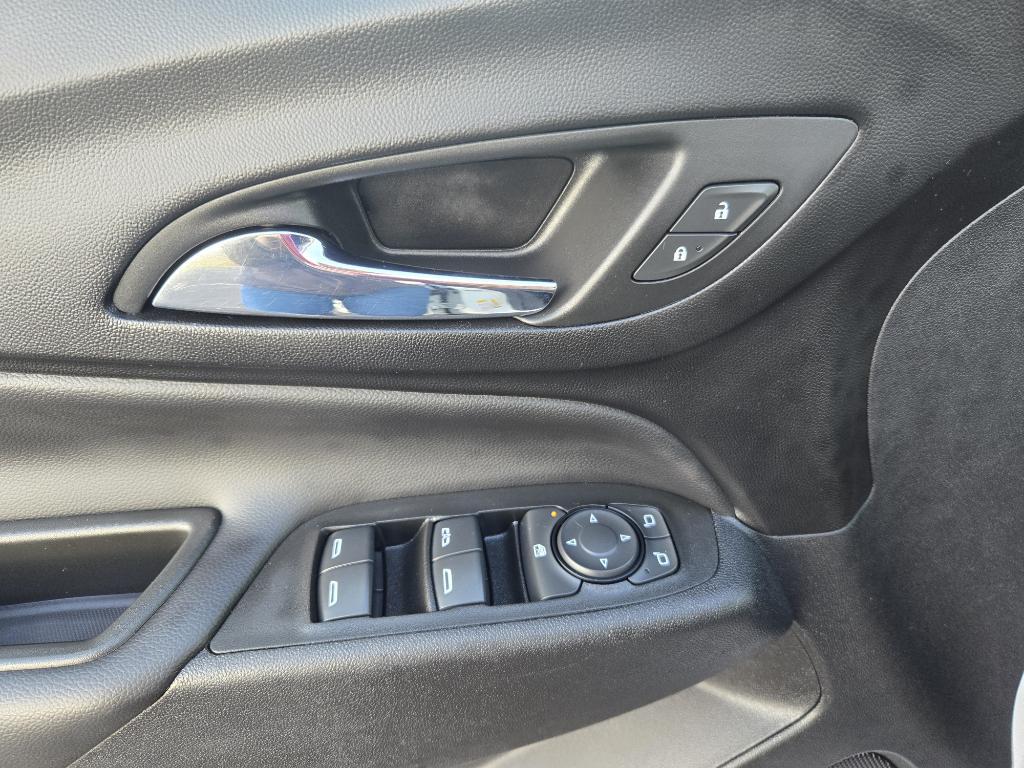 used 2020 Chevrolet Equinox car, priced at $17,995