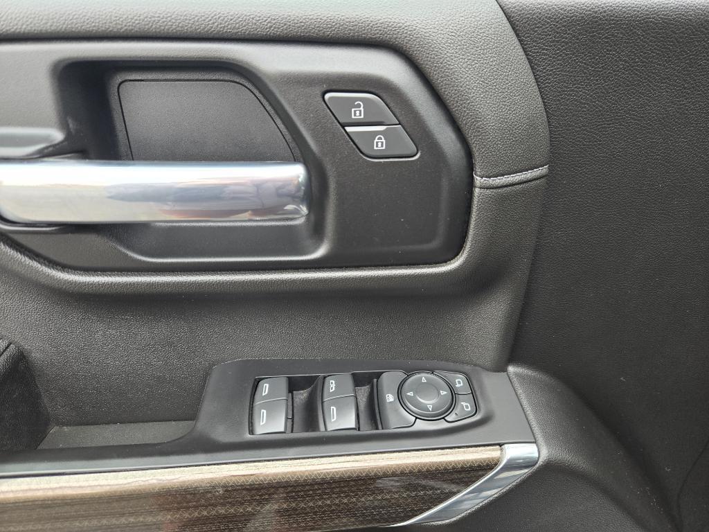 used 2022 Chevrolet Silverado 1500 car, priced at $41,995