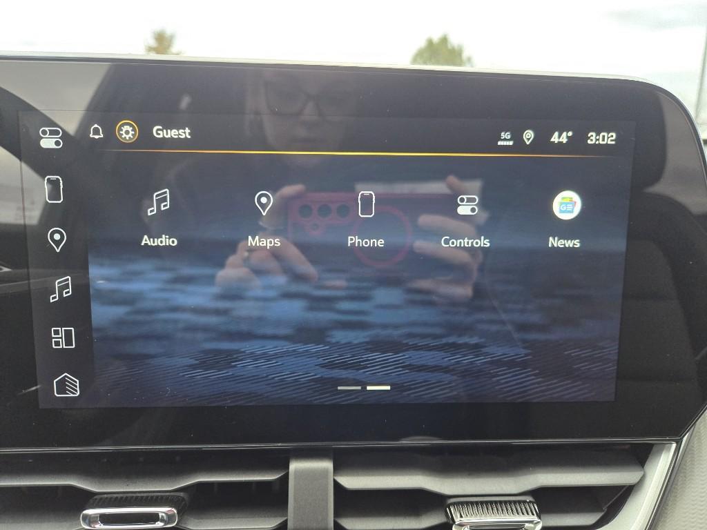 new 2026 Chevrolet Equinox car, priced at $33,870