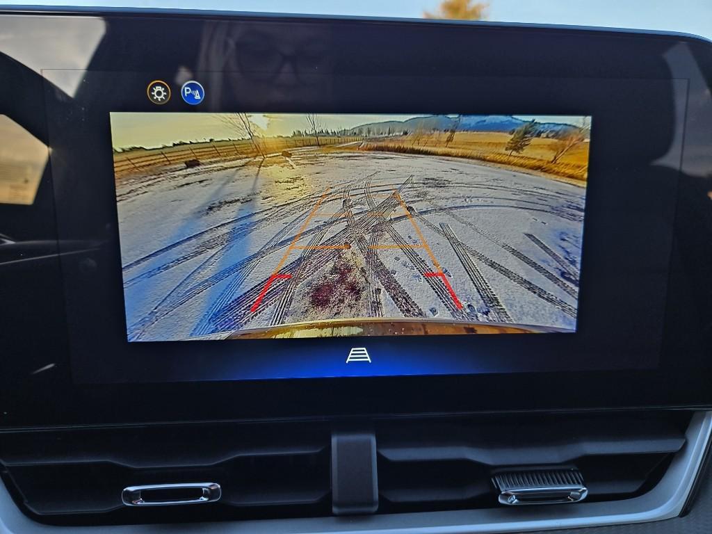 new 2026 Chevrolet Equinox car, priced at $33,870