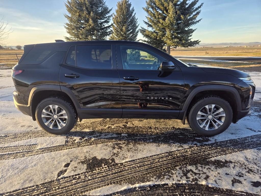 new 2026 Chevrolet Equinox car, priced at $33,870