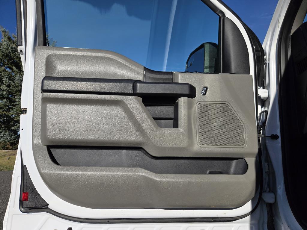 used 2019 Ford F-150 car, priced at $23,995