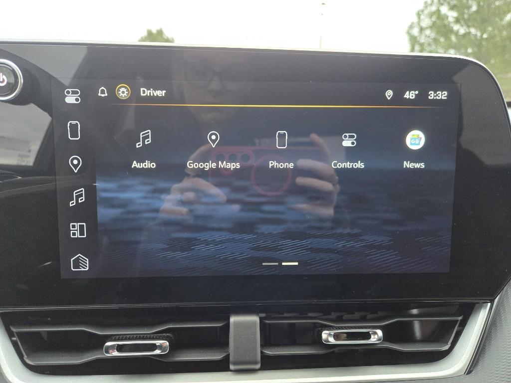 used 2025 Chevrolet Equinox car, priced at $28,995