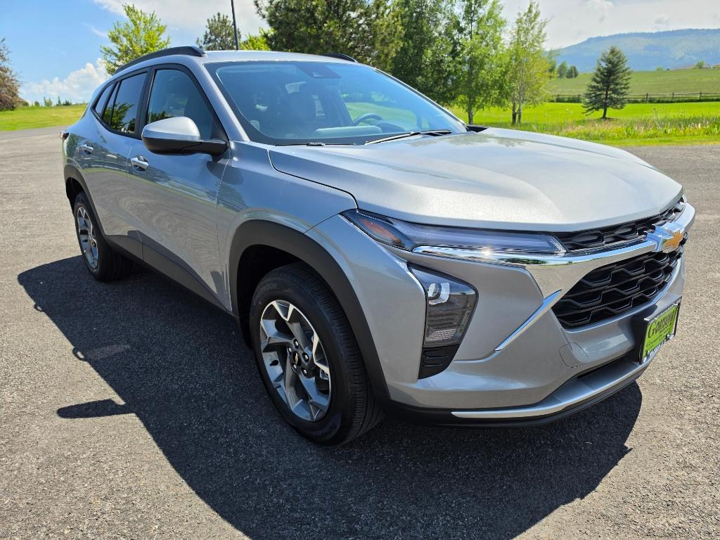 new 2026 Chevrolet Trax car, priced at $26,660