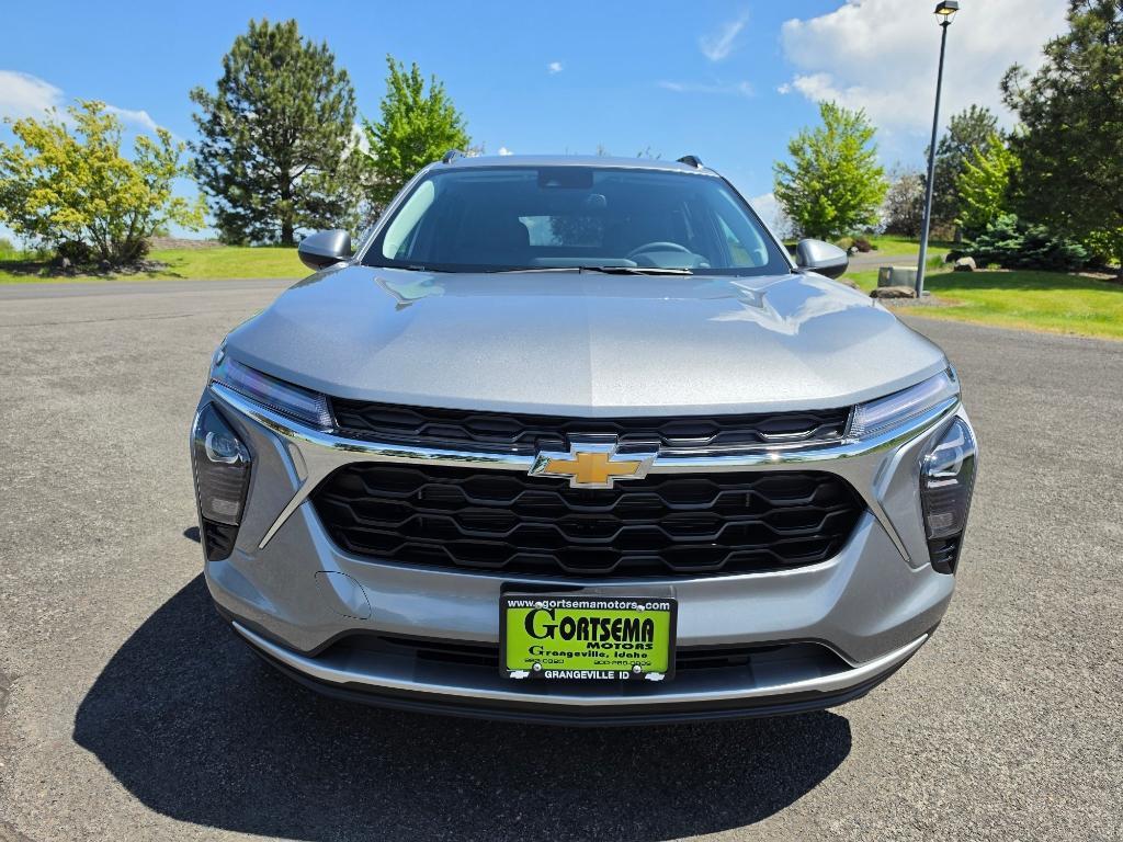 new 2026 Chevrolet Trax car, priced at $26,660