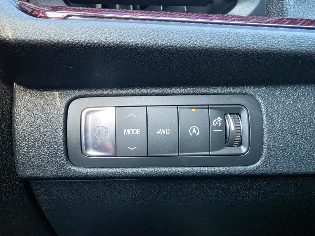 new 2026 Chevrolet Traverse car, priced at $58,425