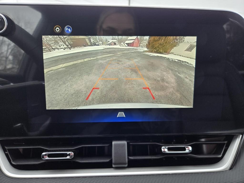 new 2026 Chevrolet Equinox car, priced at $33,870