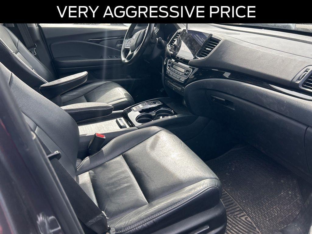 used 2021 Honda Pilot car, priced at $23,565