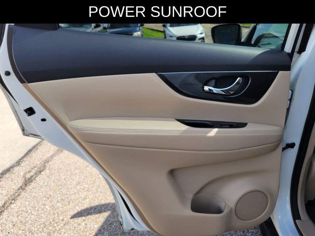 used 2015 Nissan Rogue car, priced at $13,899