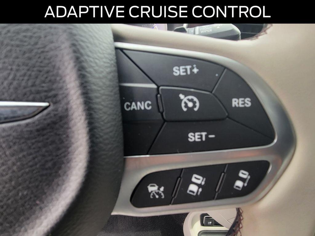 used 2017 Chrysler Pacifica car, priced at $15,292