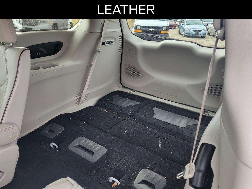 used 2017 Chrysler Pacifica car, priced at $15,292