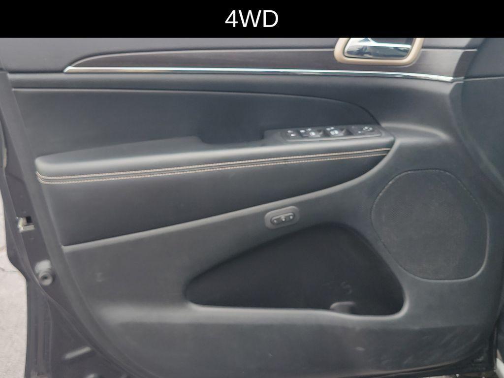 used 2014 Jeep Grand Cherokee car, priced at $12,497