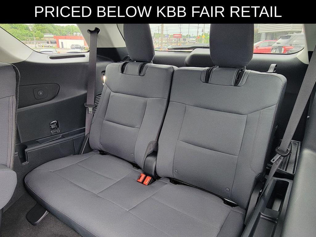 used 2025 Ford Explorer car, priced at $39,996
