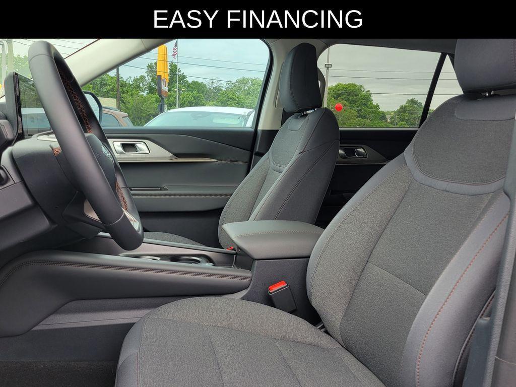 used 2025 Ford Explorer car, priced at $39,996