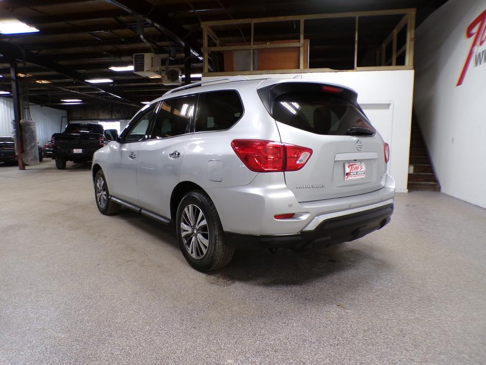used 2020 Nissan Pathfinder car, priced at $14,495
