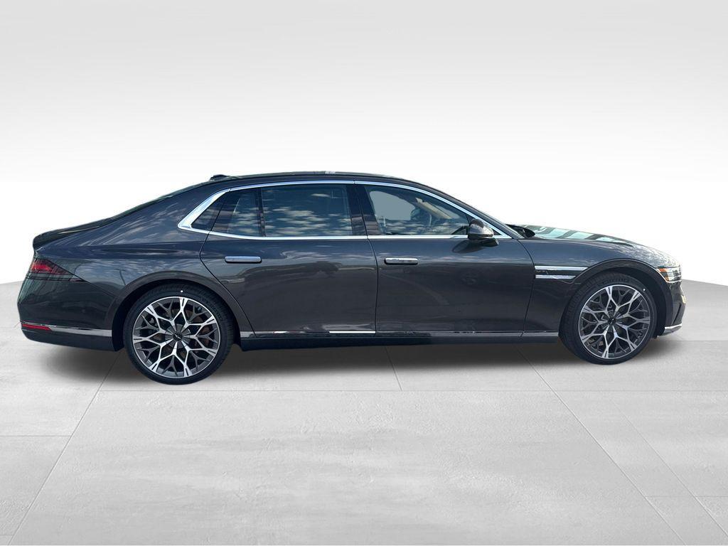 new 2026 Genesis G90 car, priced at $106,079
