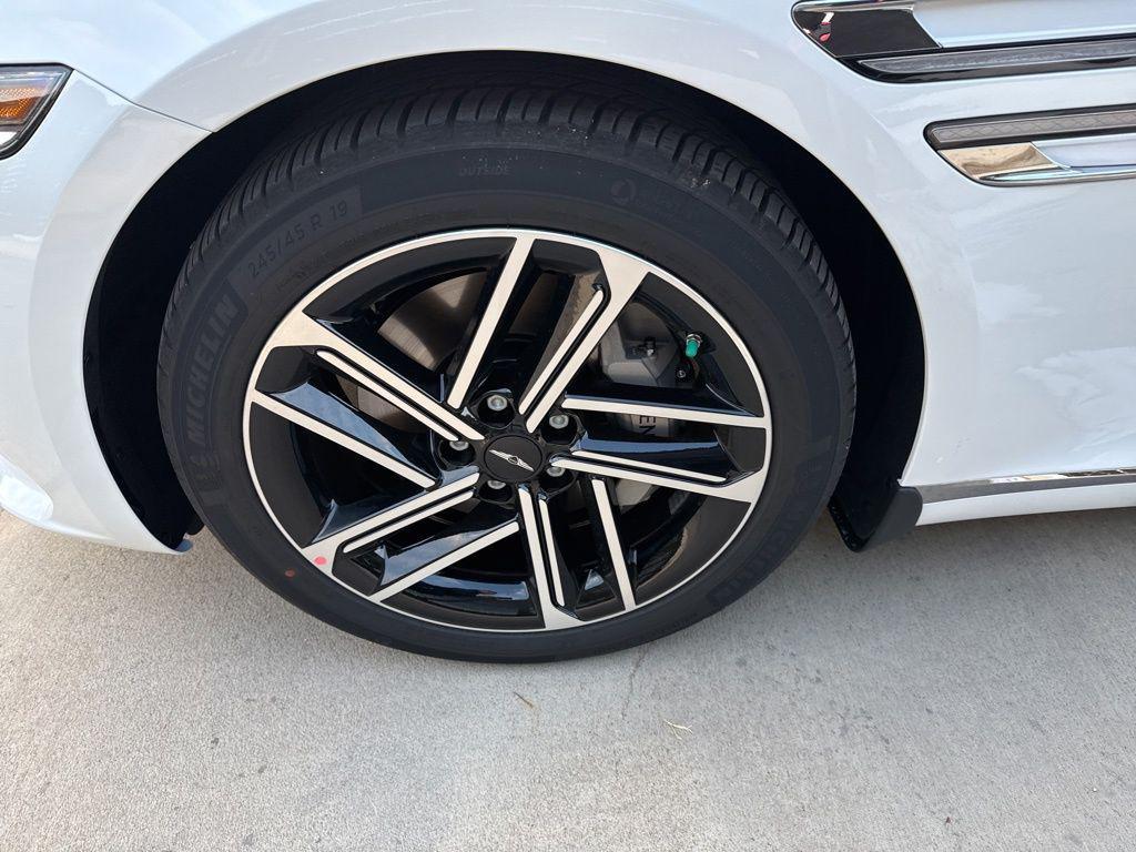 new 2026 Genesis G80 car, priced at $66,410