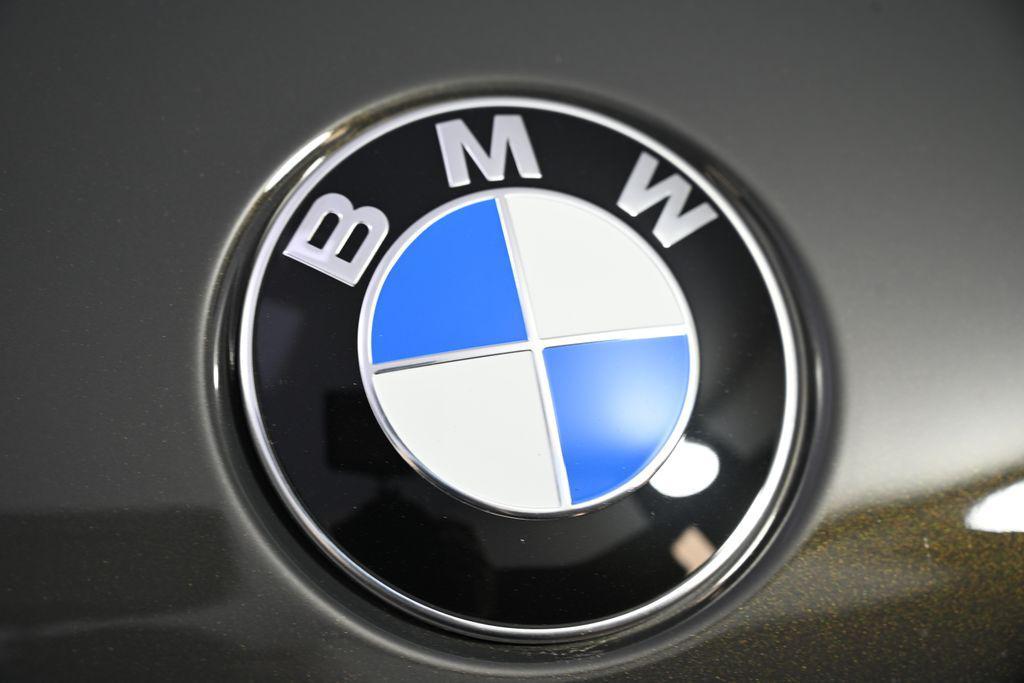 new 2026 BMW X7 car, priced at $98,030