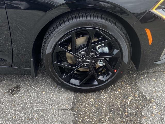 new 2026 Kia K5 car, priced at $33,680