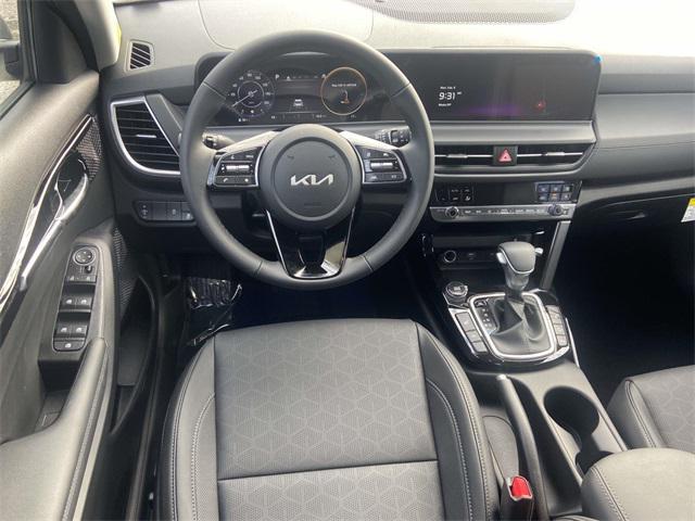 new 2026 Kia Seltos car, priced at $27,835