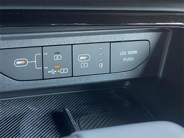 new 2025 Kia K5 car, priced at $30,620