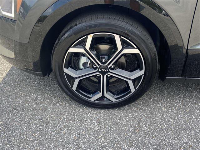 new 2025 Kia Niro car, priced at $33,660