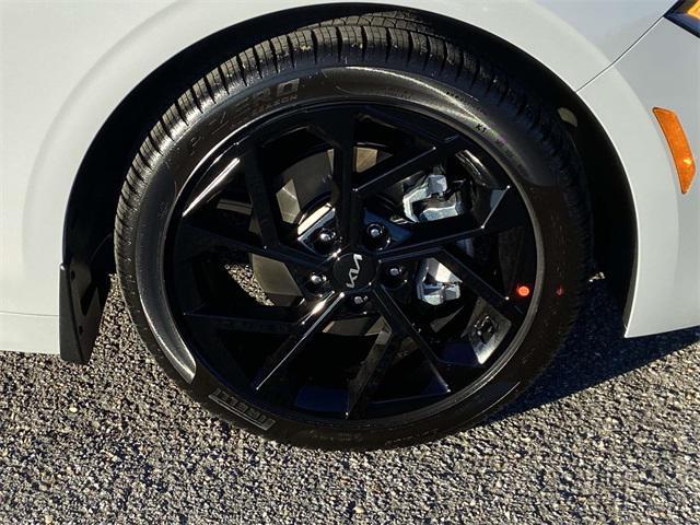 new 2026 Kia K5 car, priced at $32,575