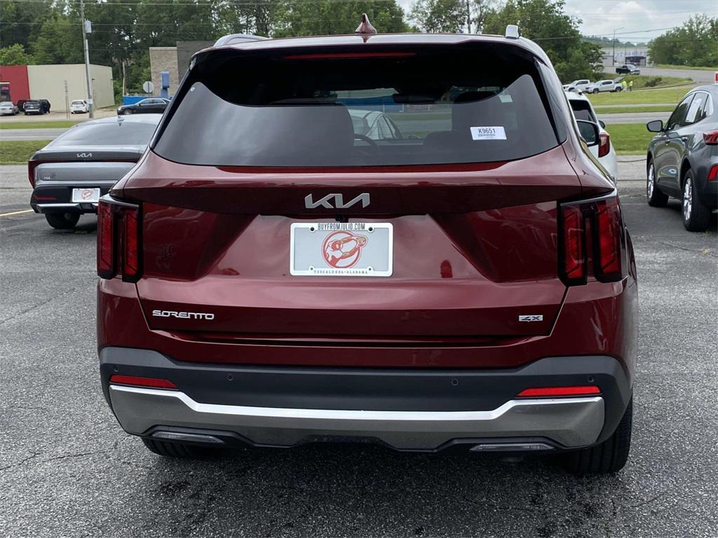 new 2025 Kia Sorento car, priced at $43,280