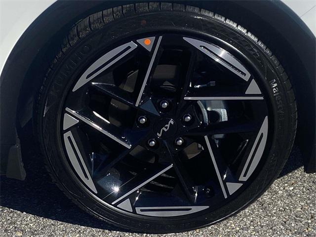 new 2025 Kia K4 car, priced at $29,500