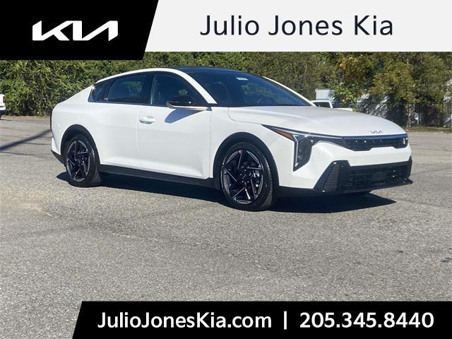 new 2025 Kia K4 car, priced at $29,500