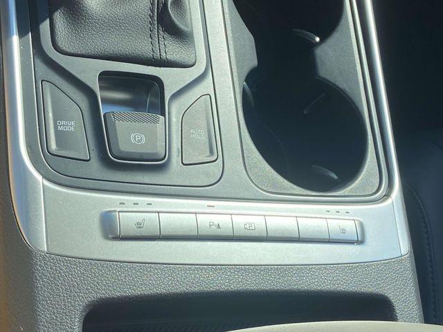 new 2025 Kia Carnival car, priced at $40,985