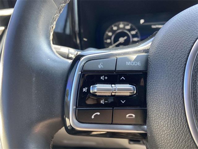 used 2023 Kia Sorento car, priced at $30,889