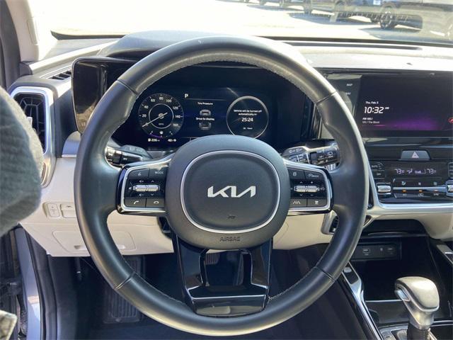 used 2023 Kia Sorento car, priced at $30,889