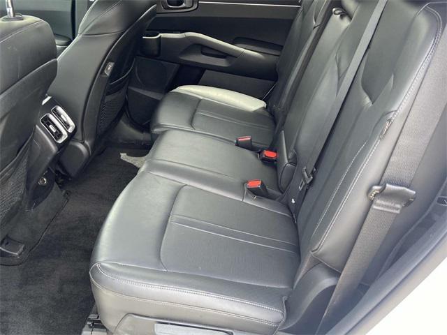 new 2025 Kia Sorento car, priced at $36,685