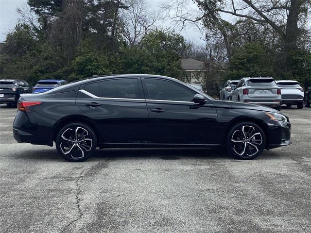 used 2023 Nissan Altima car, priced at $23,432
