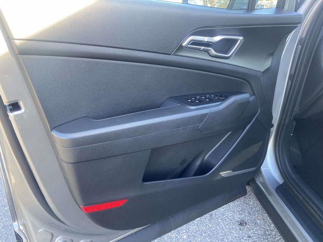 new 2026 Kia Sportage Hybrid car, priced at $31,735