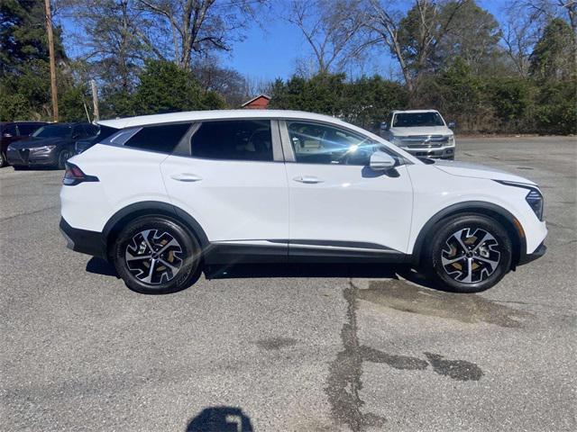 new 2025 Kia Sportage car, priced at $32,030