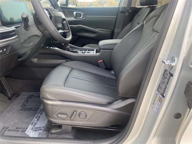 new 2026 Kia Sorento car, priced at $42,525