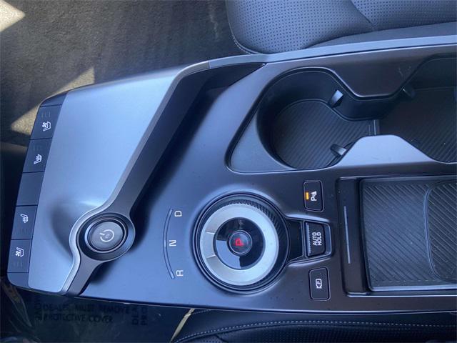 new 2025 Kia EV6 car, priced at $52,680