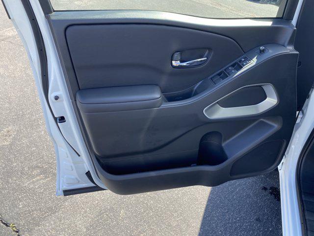 new 2026 Nissan Frontier car, priced at $42,455