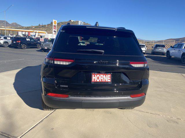 new 2026 Jeep Grand Cherokee car, priced at $50,121