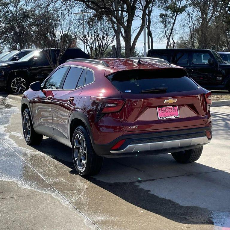 used 2025 Chevrolet Trax car, priced at $20,635
