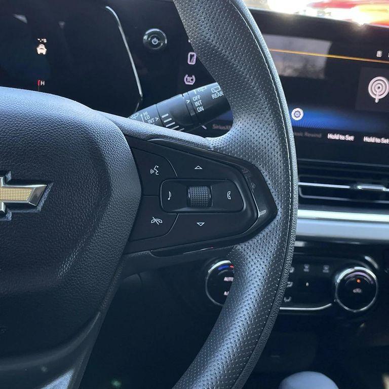 used 2025 Chevrolet Trax car, priced at $20,635