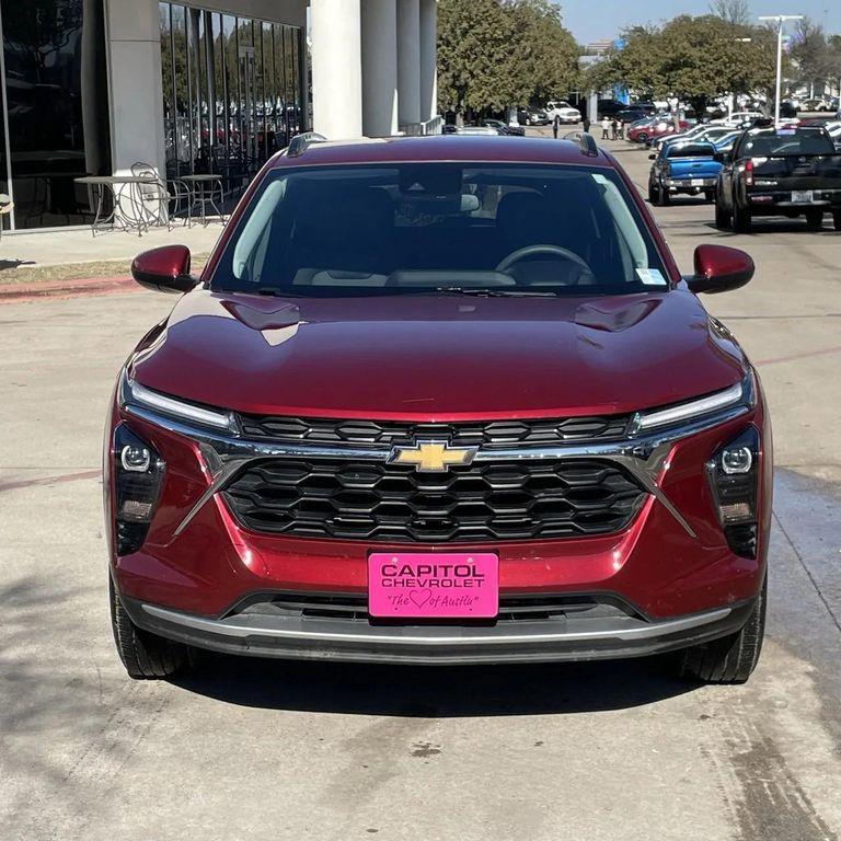 used 2025 Chevrolet Trax car, priced at $20,635
